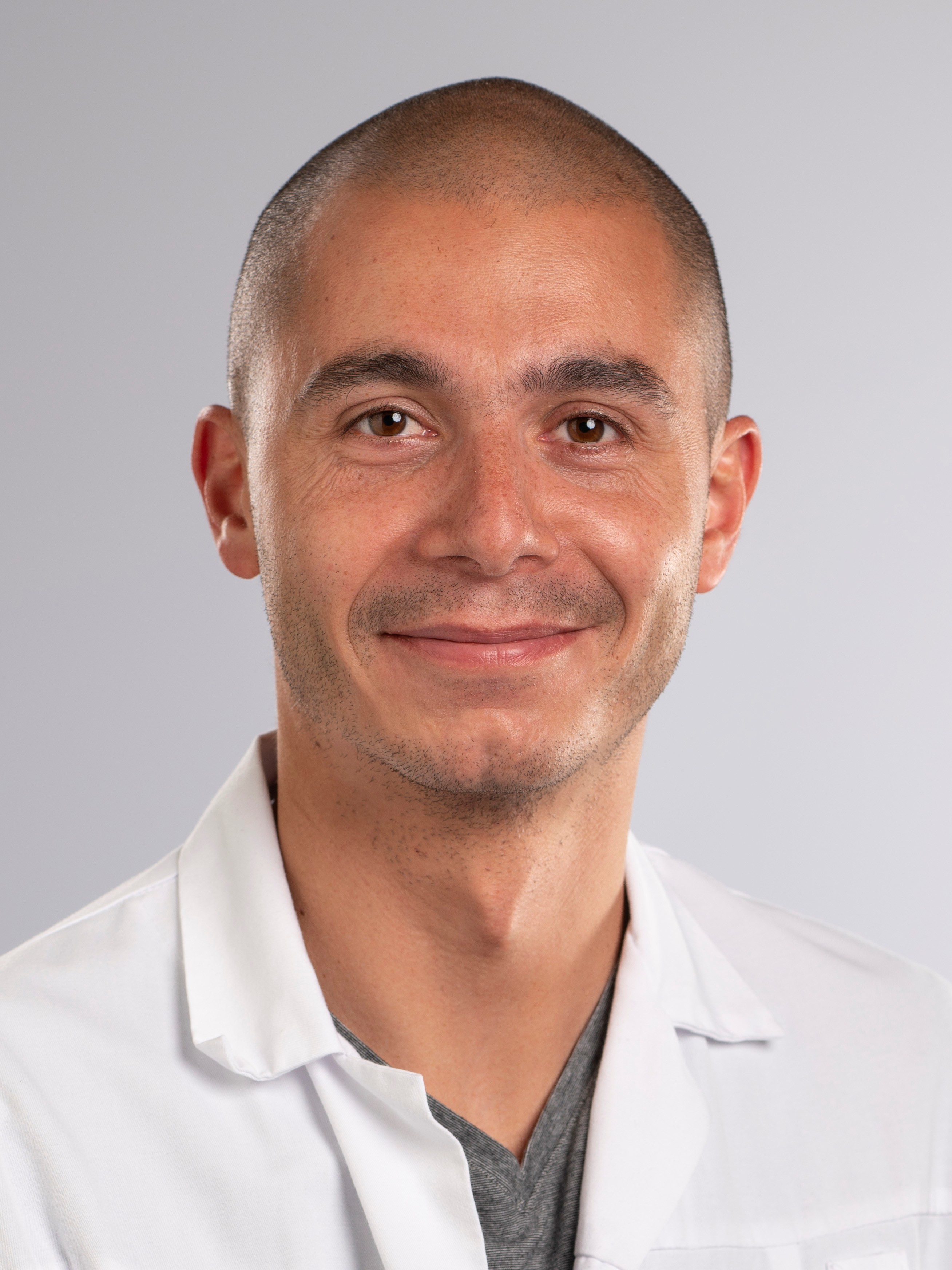 Dr Gilles Udin