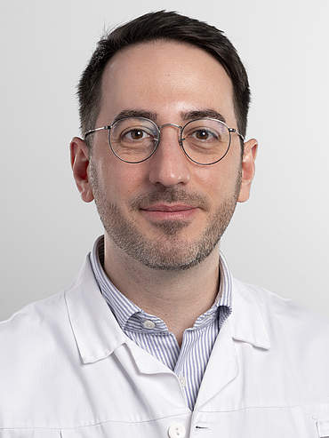 Dr Alex Vicino