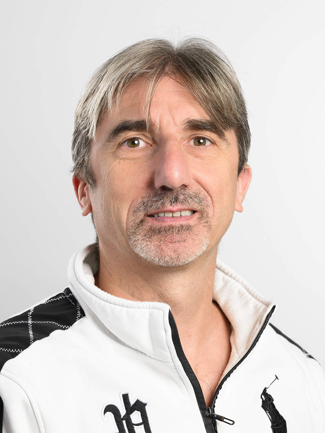  Cesar Deriaz