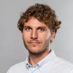  Simon Corchia
